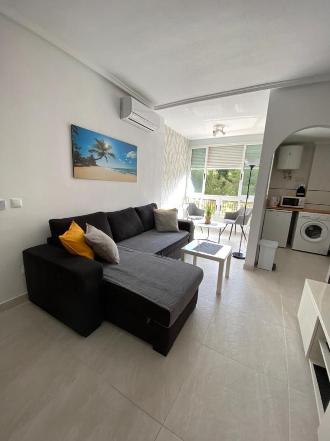 Sunshine Apartment Торевиеха Екстериор снимка