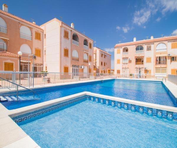Sunshine Apartment Торевиеха Екстериор снимка