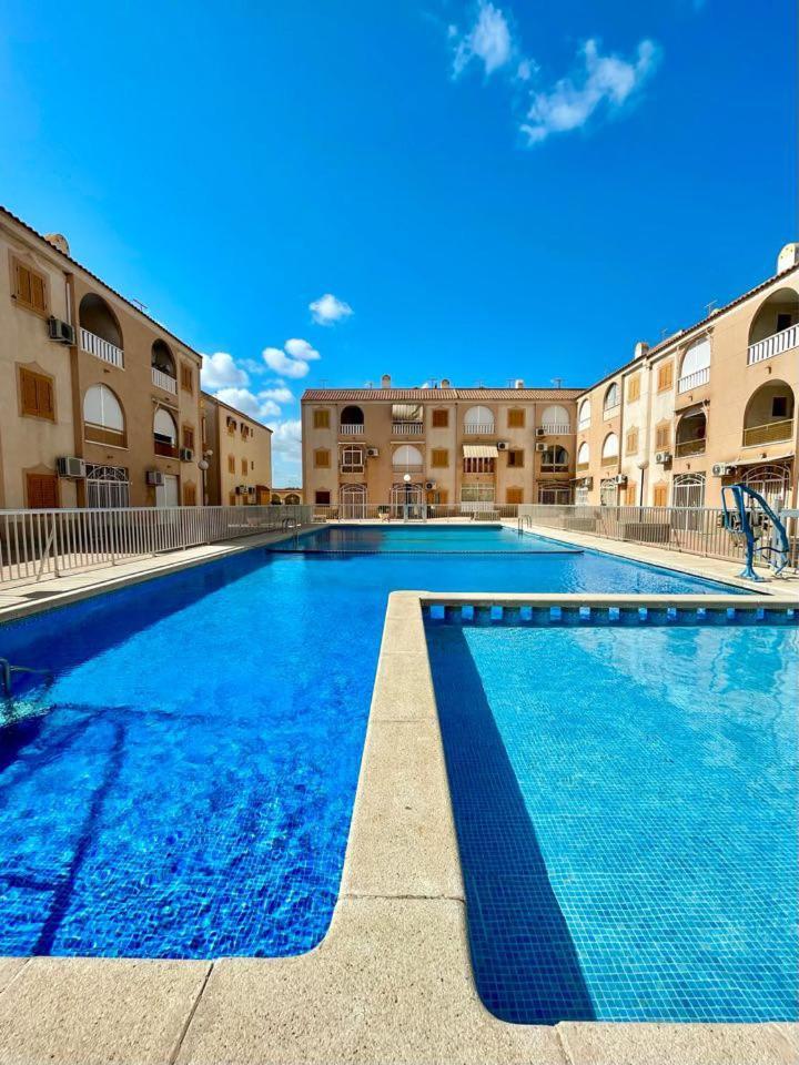 Sunshine Apartment Торевиеха Екстериор снимка